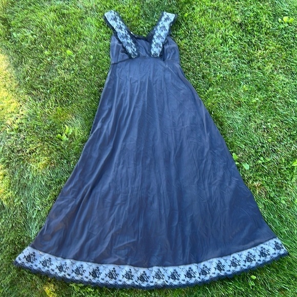 Vintage 60s Gilead Nightgown - Picture 5 of 5